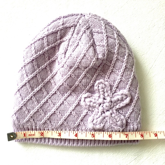 New lavender fleece lined flower beanie, Joe Fresh - Picture 3 of 4